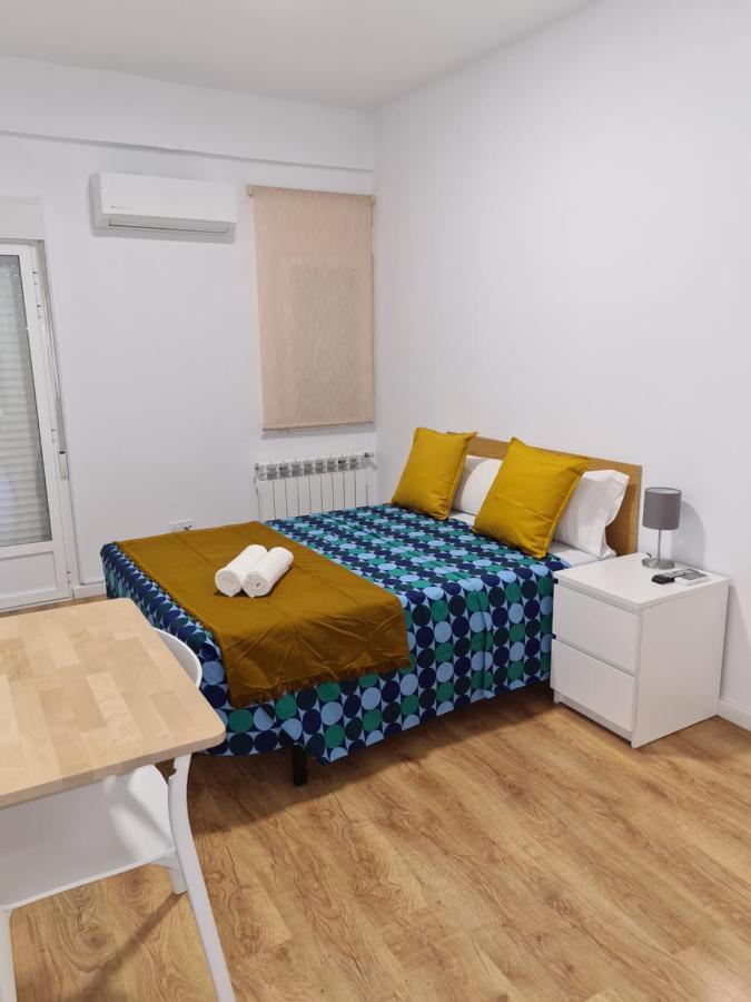 M-A Rooms Star Hostal Madrid Exteriör bild